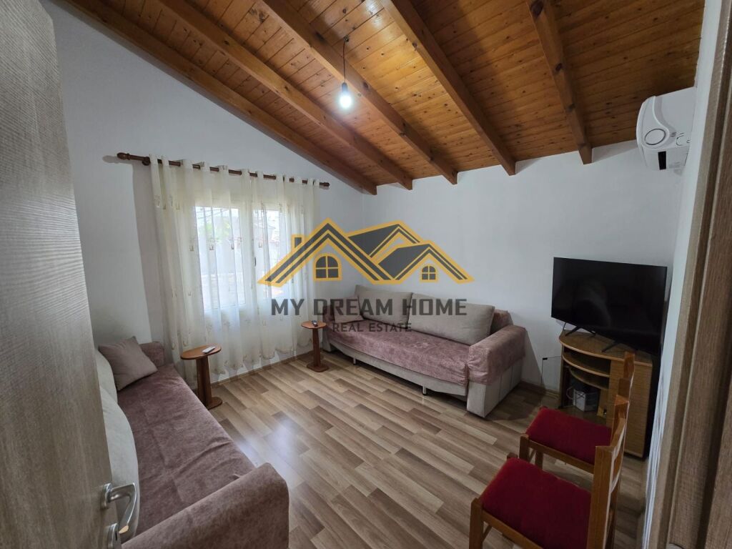 Si affitta il 3° piano della casa privata