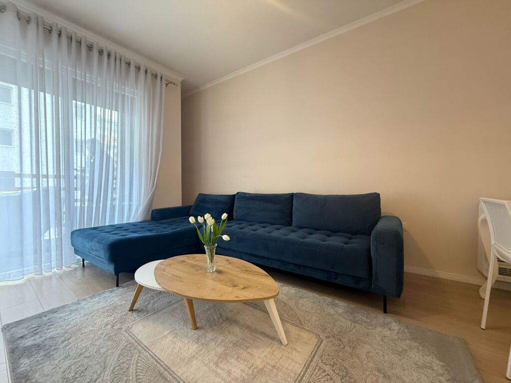 Kompleksi E-88, ne rrugen Dritan Hoxha, apartament 1+1 me qera