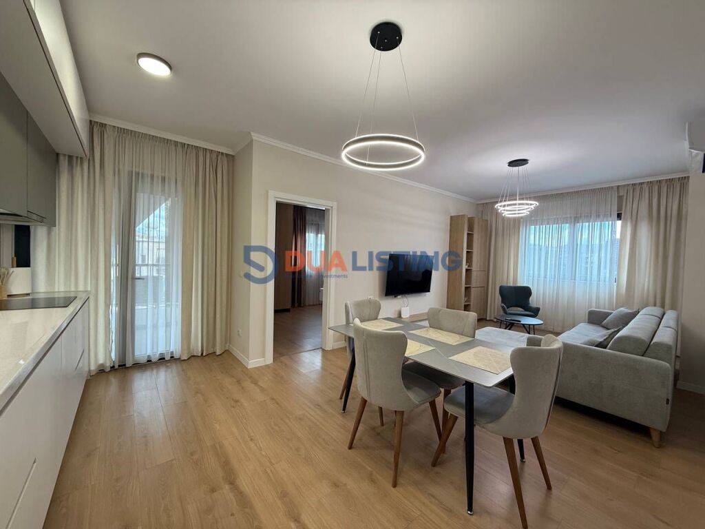 apim for rent Modern 2+1 apartment on Durrës Street near Hotel Colosseo!