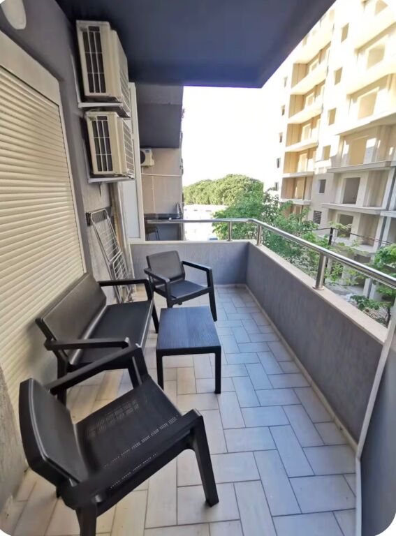 Shitet Apartament 2+1 me Ballkon pranë Marina Bay, Vlorë  165.000 Euro