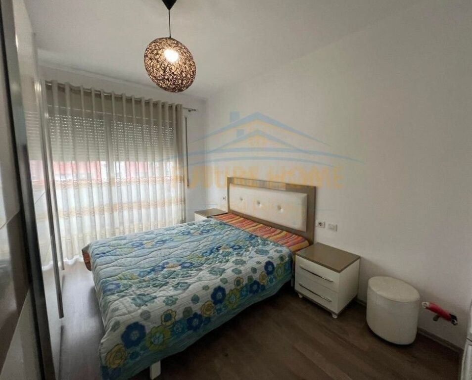 Shitet ,Apartament 2+1,Unaza E Re, Tirane.