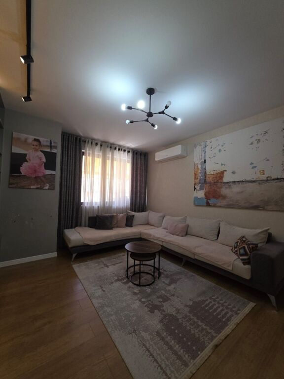 Shitet Apartament 2+1+2 tek Kompleksi Panorama – pranë Hotel Prestige &amp; Hipotekës së Tiranës