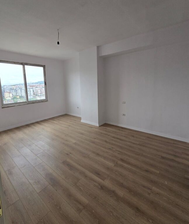 📌APARTAMENT 2+1+2 ME SUPER VERANDË TEK KOMPLEKSI FRATARI