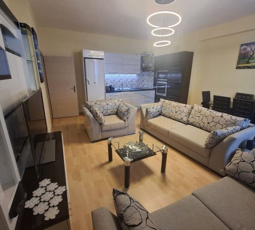 Shitet, Apartament 2+1, Yzberisht