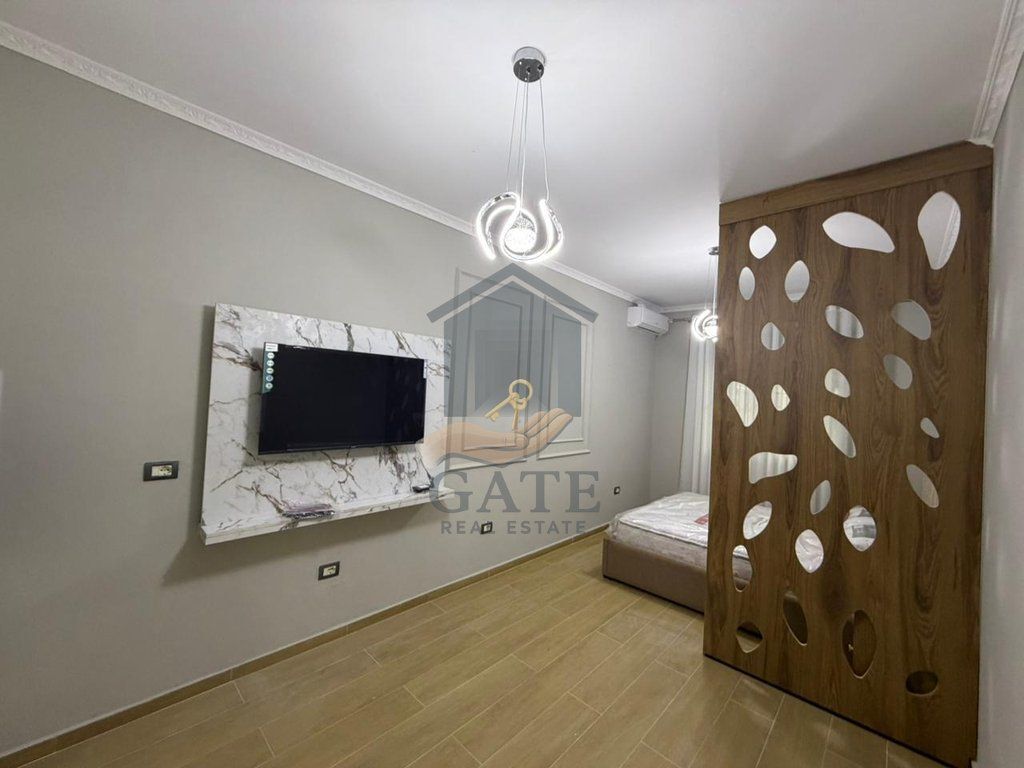 For sale, Studio apartment, At Shkëmbi i Kavajës, Near Hotel Majestic.