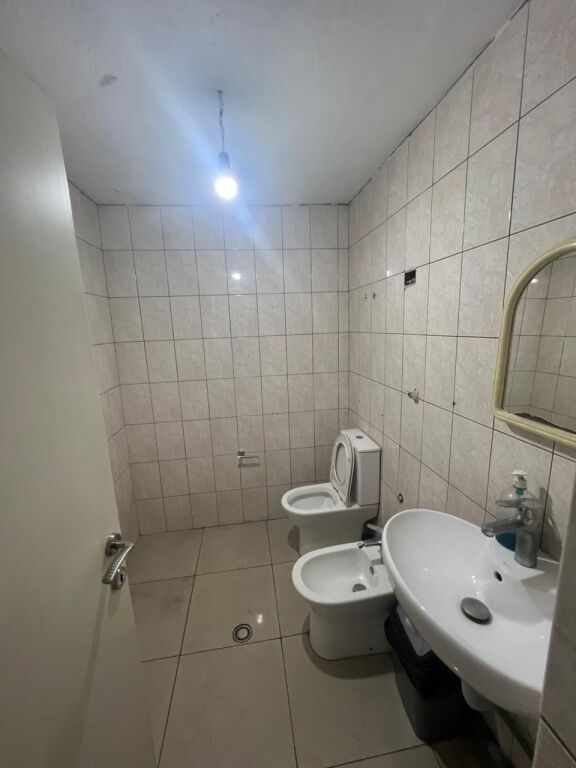 LOCALE COMMERCIALE IN AFFITTO 750M2 MISTO MAME
