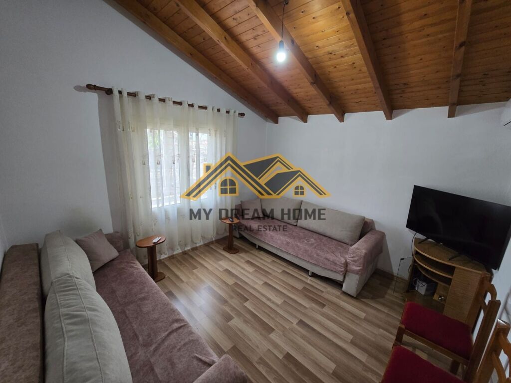 Si affitta il 3° piano della casa privata