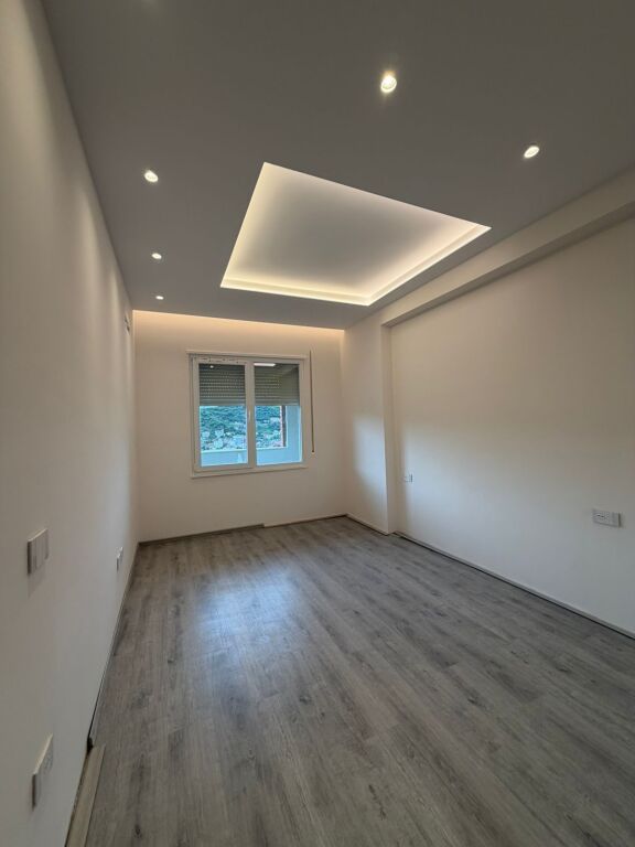🏡 Shitet Apartament 1+1 i mobiluar tek Golden Park - Widok 5