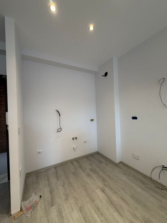 🏡 Shitet Apartament 1+1 i mobiluar tek Golden Park - Widok 6