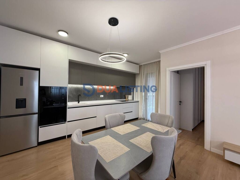 We rent a modern 2+1 apartment on Durrës Street near Hotel Colosseo!