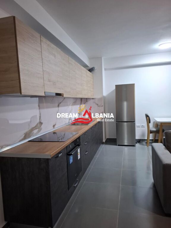 Appartamento 3+1 in affitto alla fine di Via 5 Maji vicino ai Palazzi della Ricostruzione (ID 4231492)