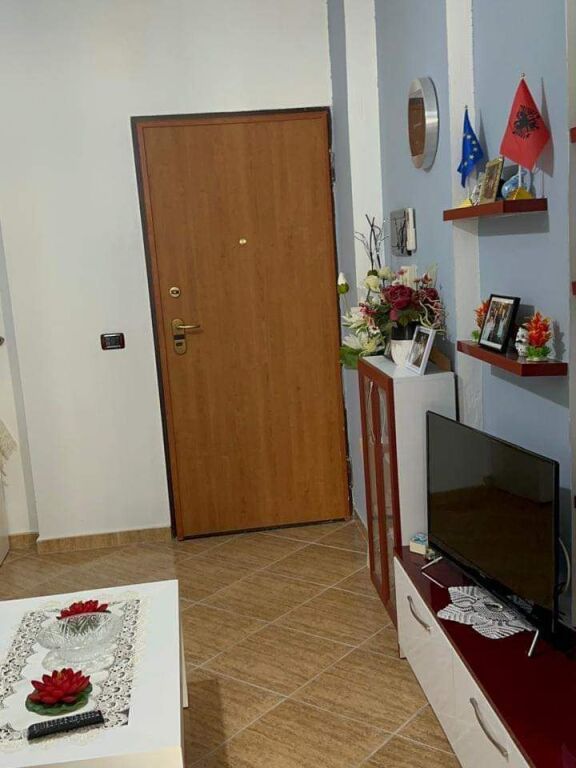 SHITET APARTAMENT 1+1 TEK UJËSJELLËSI , DURRËS