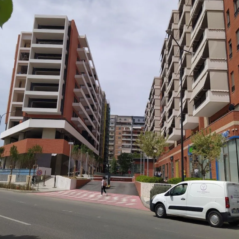 🏢✨ Ufficio Premium 970 m² in Affitto – Complesso Delijorgji ✨🏢