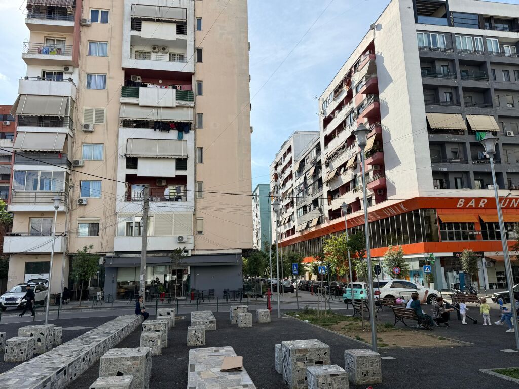 🏠Shitet Apartamenti 2+1+2📍Yzberisht , KMY , Kompleksi ET88