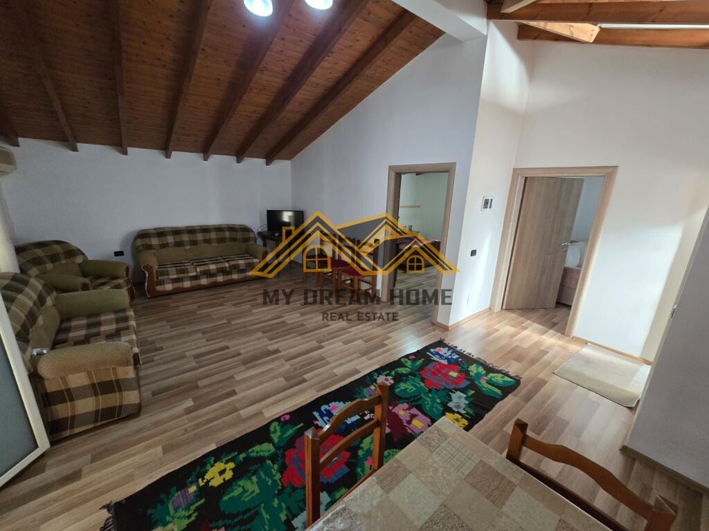 Si affitta il 3° piano della casa privata