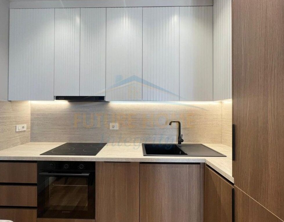 Shitet, Apartament 2+1, Golden Tower Residence, Tiranë.