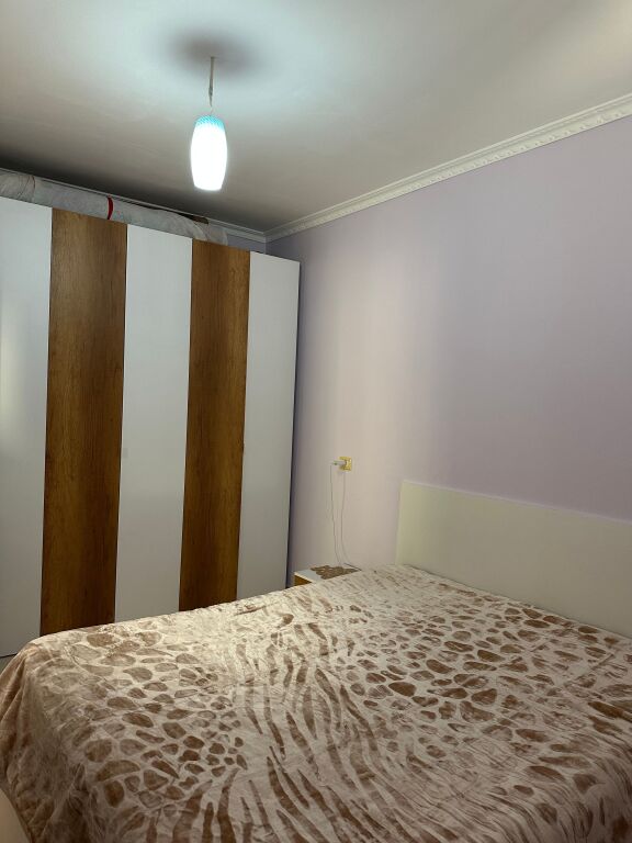 Shesim Apartament 2+1+2 tualete + Verande ne Fresk