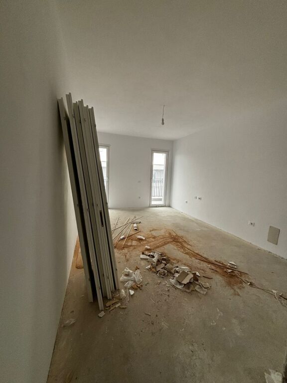 🏡 Shitet Apartament 2+1+2 + Post Parkimi – Univers City