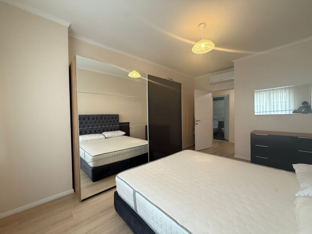 Kompleksi E-88, ne rrugen Dritan Hoxha, apartament 1+1 me qera