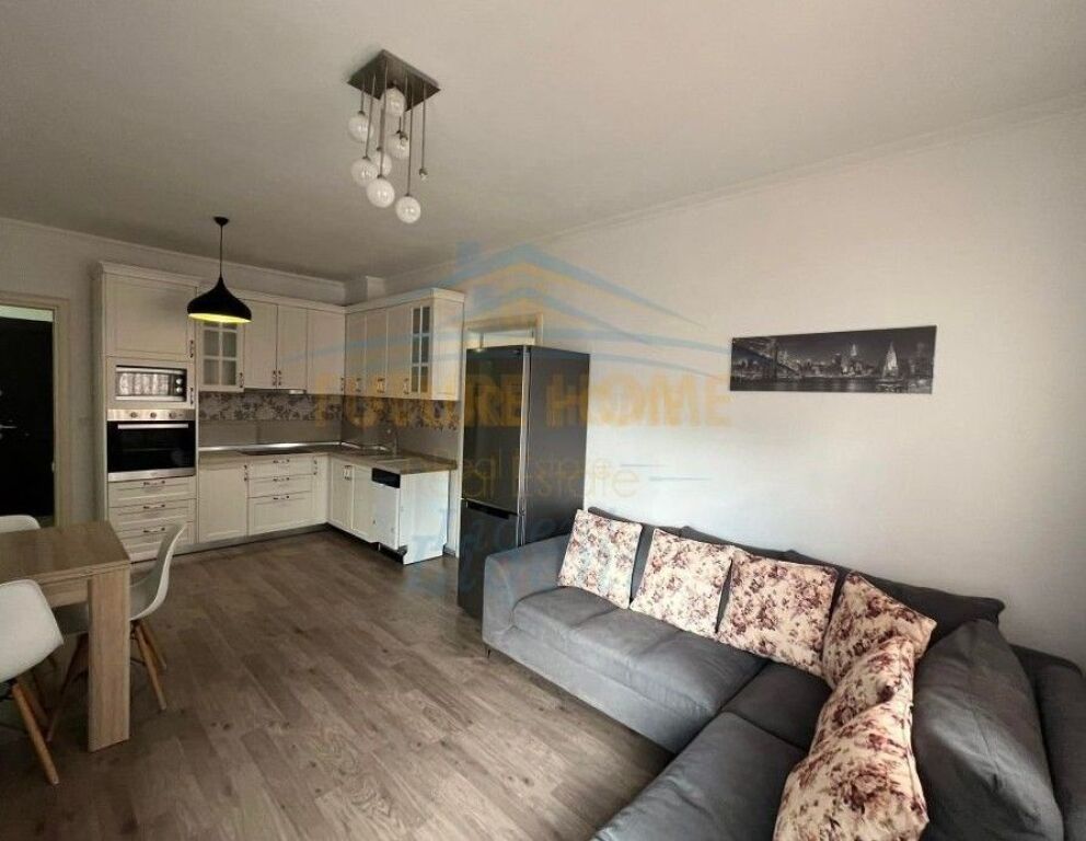 Shitet ,Apartament 2+1,Unaza E Re, Tirane.