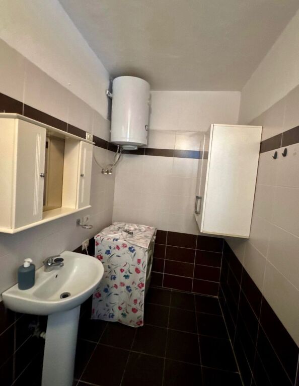 Shitet Apartament 2+1 në Astir, te Dy Palmat