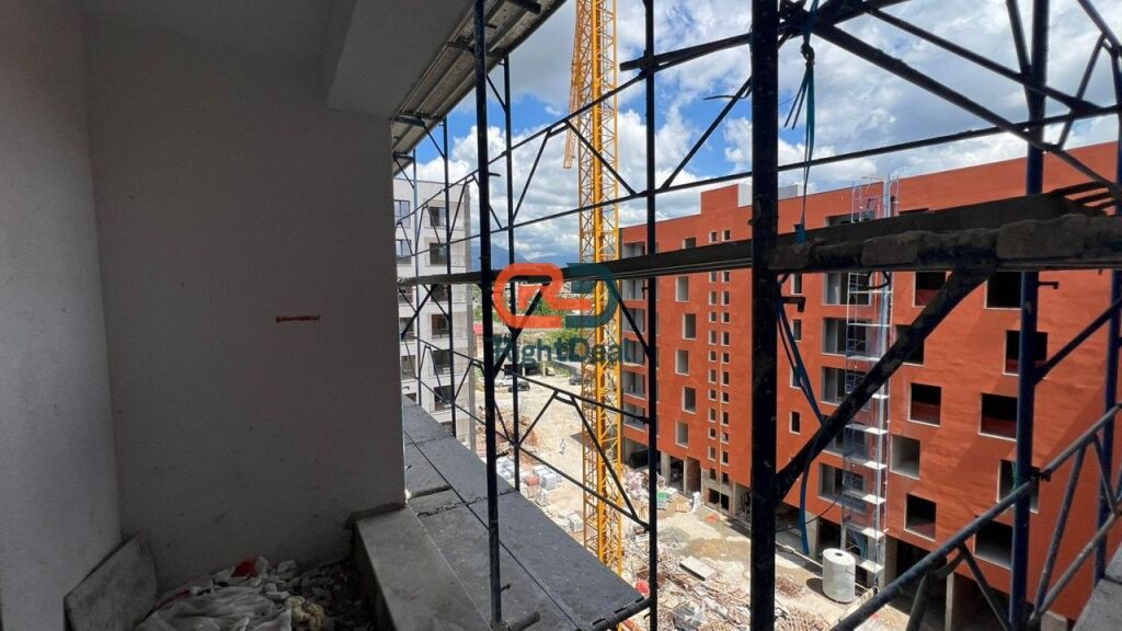 Okazion!!! Tek Ringside Residences, Shitet Apartament 2+1+2 Ne Faze Perfundimtare !!!