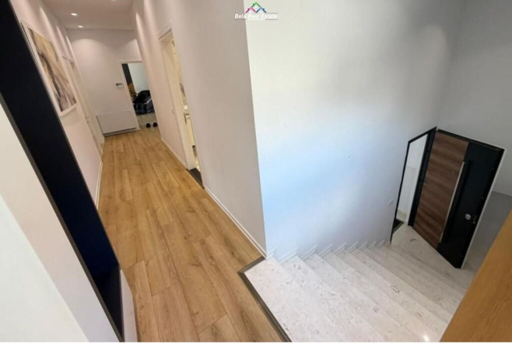 Apartament Me Qera 3+1+ Post Parkim Tek Secret Garden Residence (ID B230210) Tirane