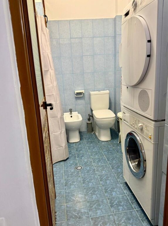 🏡 **Apartament 1+1 në shitje – Kombinat**