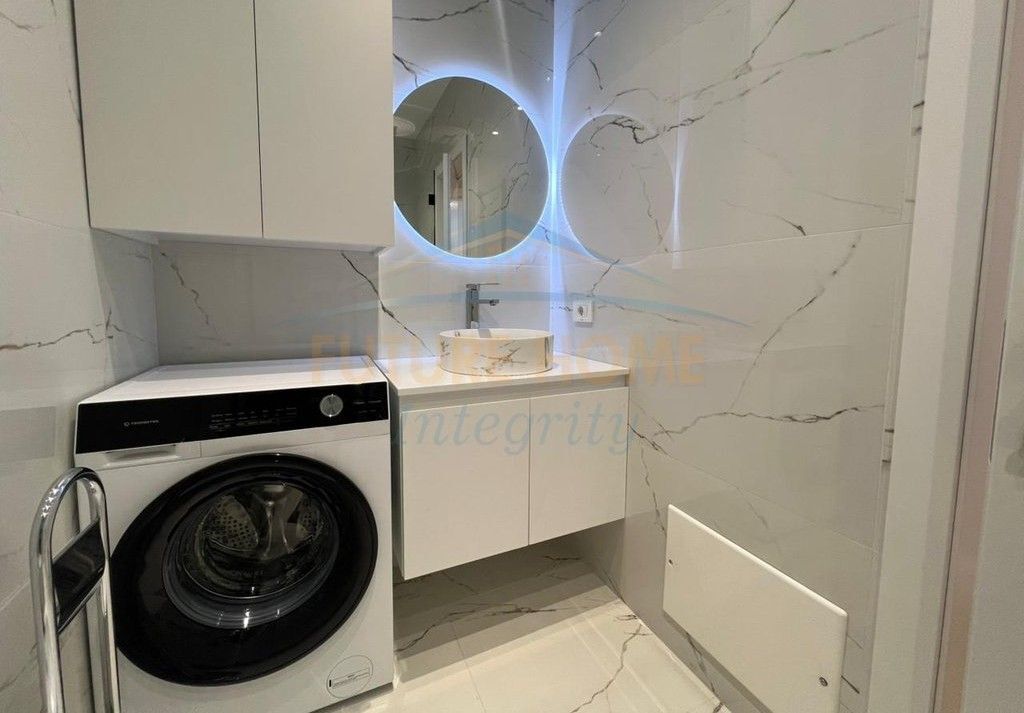 Shitet, Apartament 2+1, Golden Tower Residence, Tiranë.
