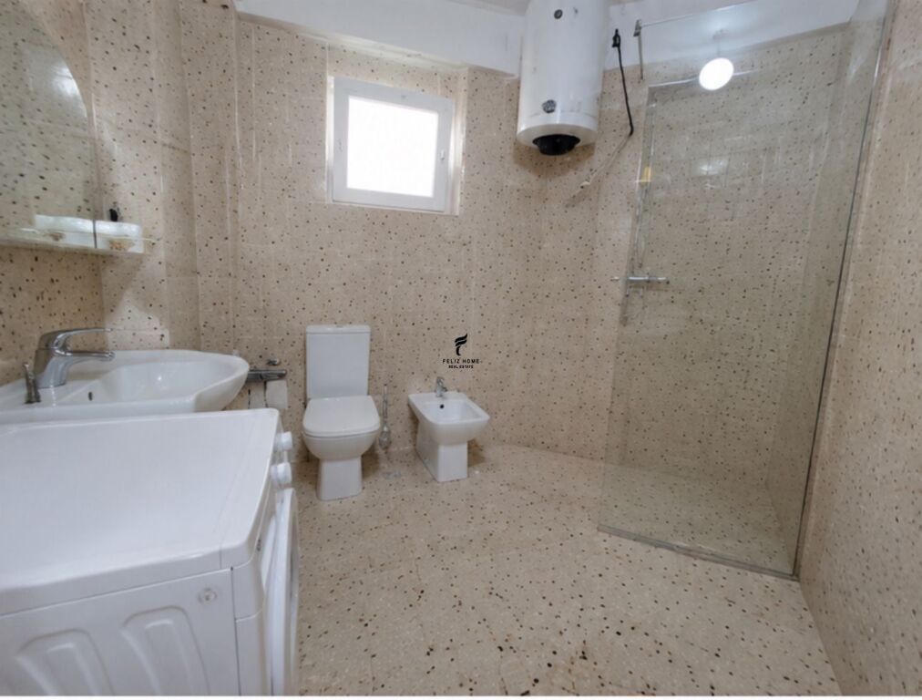 APARTAMENT ME QERA 2+1+2 BLLOK 1.000 EURO FH-73994