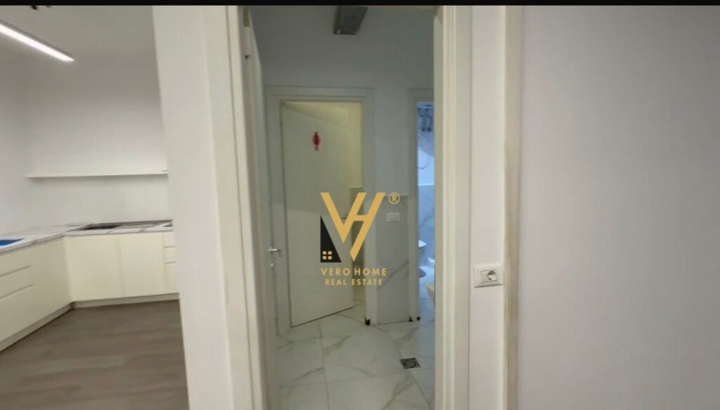 UFFICIO 180 M2 IN AFFITTO PRESSO IL COMUNE DI PARIGI 3.000 EURO