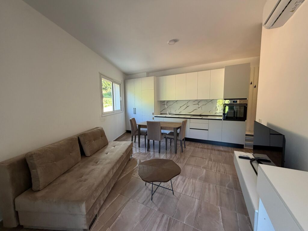 Long Term Studio Apartment for Rent, Vlora