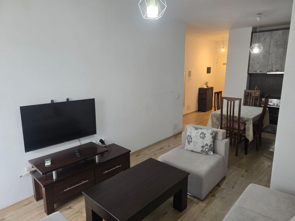 21 Dhjetori Jepet me qira apartment 1+1i mobiluar ne gjendje te mire - Widok 2