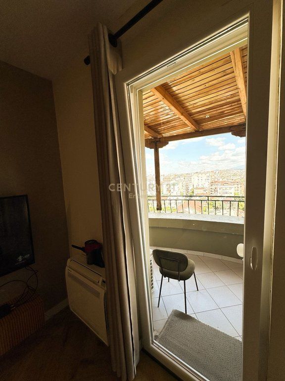 Kompleksi Grand, Tregu Elektrik - Shitet 1+1 59m2 + 10m2 Verande