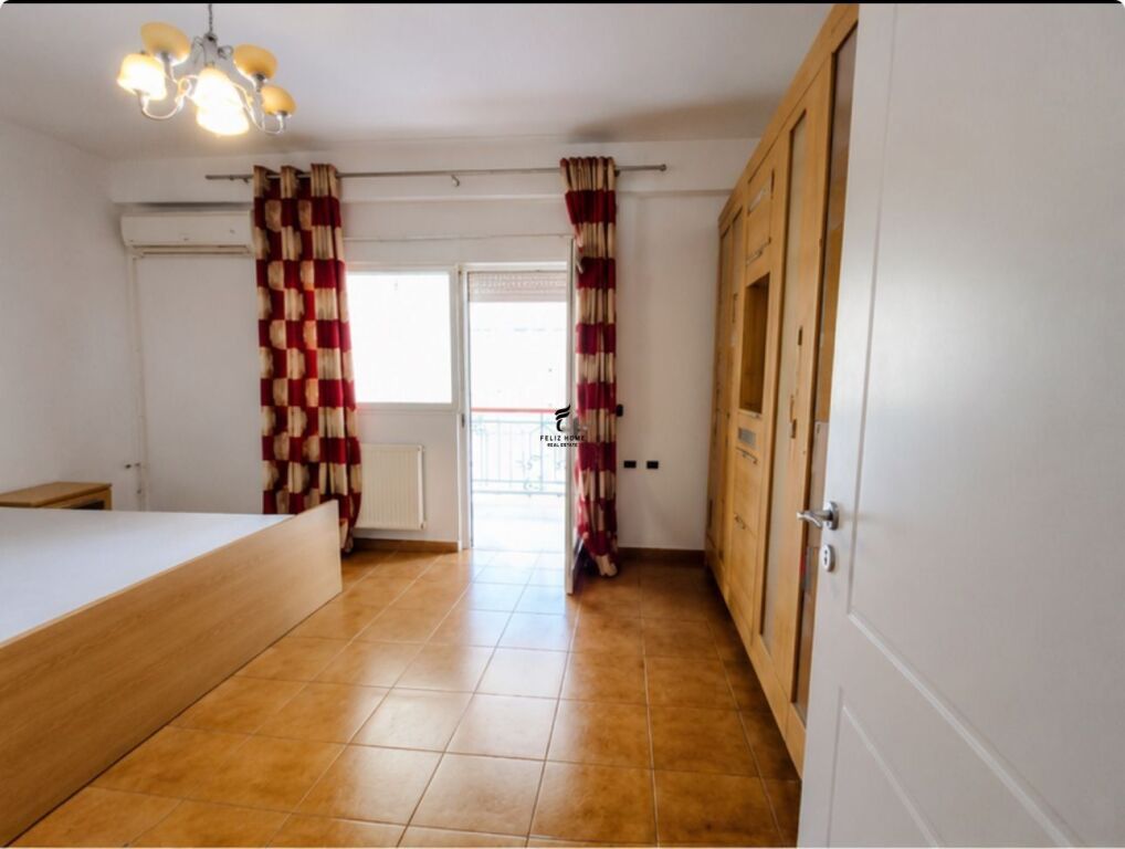 APARTAMENT ME QERA 2+1+2 BLLOK 1.000 EURO FH-73994