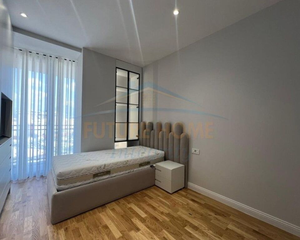Shitet, Apartament 2+1, Golden Tower Residence, Tiranë.