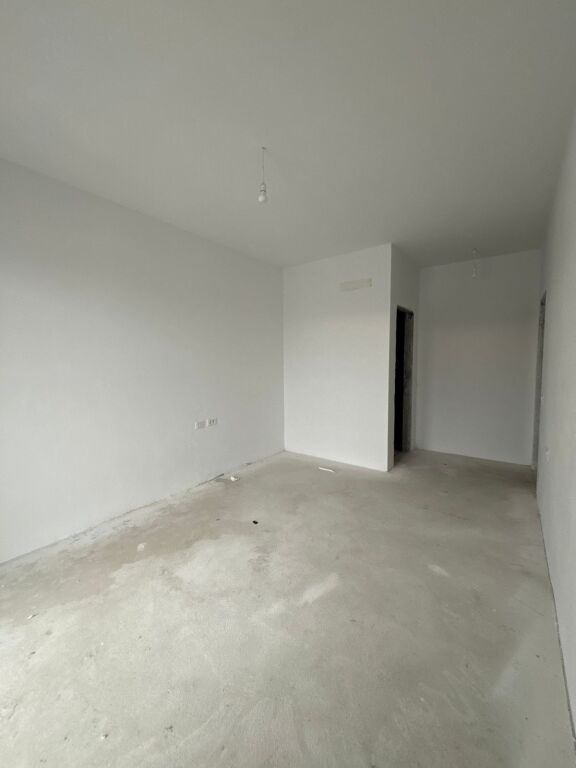 🏡 Shitet Apartament 2+1+2 + Post Parkimi – Univers City