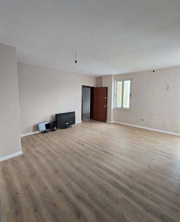 📌APARTAMENT 2+1+2 ME SUPER VERANDË TEK KOMPLEKSI FRATARI