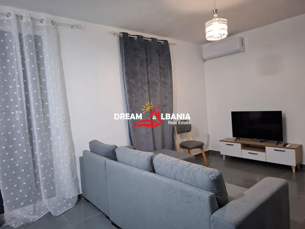 Appartamento 3+1 in affitto alla fine di Via 5 Maji vicino ai Palazzi della Ricostruzione (ID 4231492)