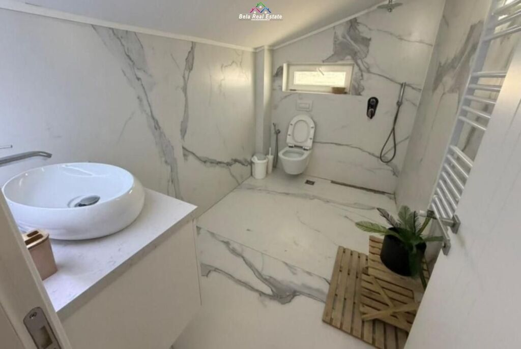 Apartament Me Qera 3+1+ Post Parkim Tek Secret Garden Residence (ID B230210) Tirane