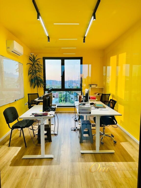 JEPET ZYRE ME QERA 250M2 BULEVARDI I RI
