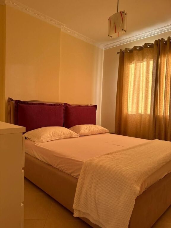 Appartamento con vista mare in affitto a lungo termine Lungomare Vlore