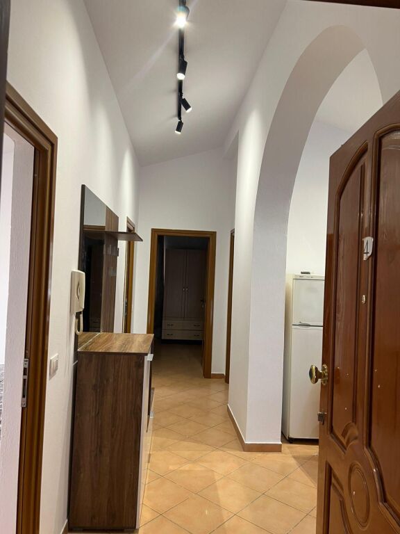 🏠 Appartamento 3+1 in affitto 📍 Vicino all'Università Marin Barleti, Selitë💶 55.000 lek/mese