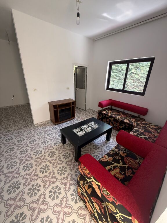 First floor private house for rent is given