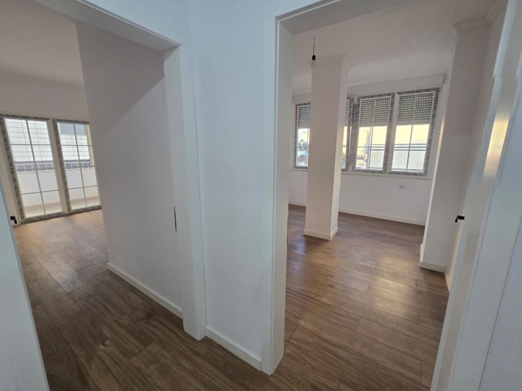 Apartament / Zyre 2+1+Blk me Qira ne Rr e Bogdaneve