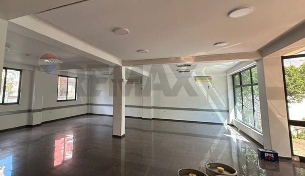 Locale Commerciale in Affitto a Xhamllik  ID: 530281030-1000