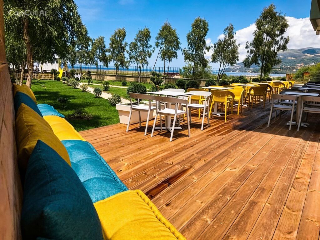 Hotel in vendita, Porto turistico, Radhime