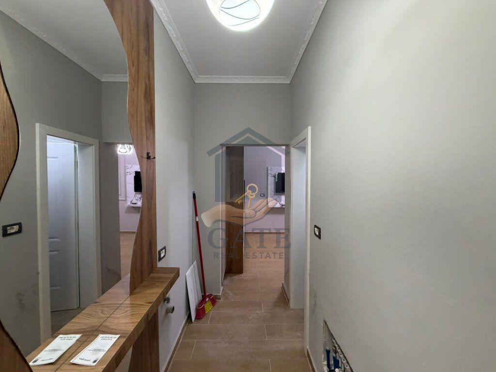 For sale, Studio apartment, At Shkëmbi i Kavajës, Near Hotel Majestic.