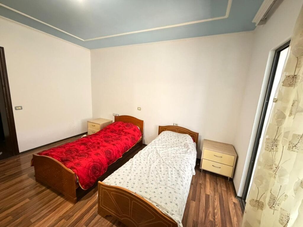 Apartament per Shitje 2+1 tek Komuna e Parisit (ID B120862) Tirane