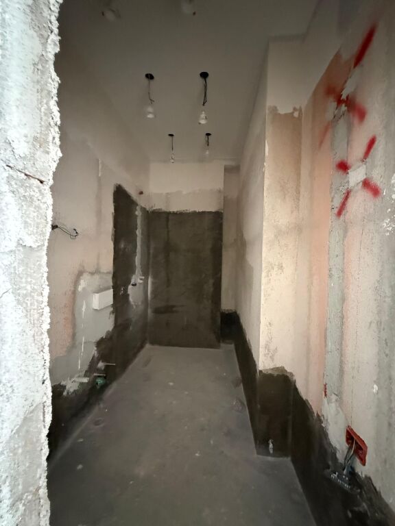 🏘️Shitet Apartament 1+1 📍Rezidenca Henke, perballe Spitalit Amerikan 3🏢Kati i 7 banim 💶Çmimi: 105.000€